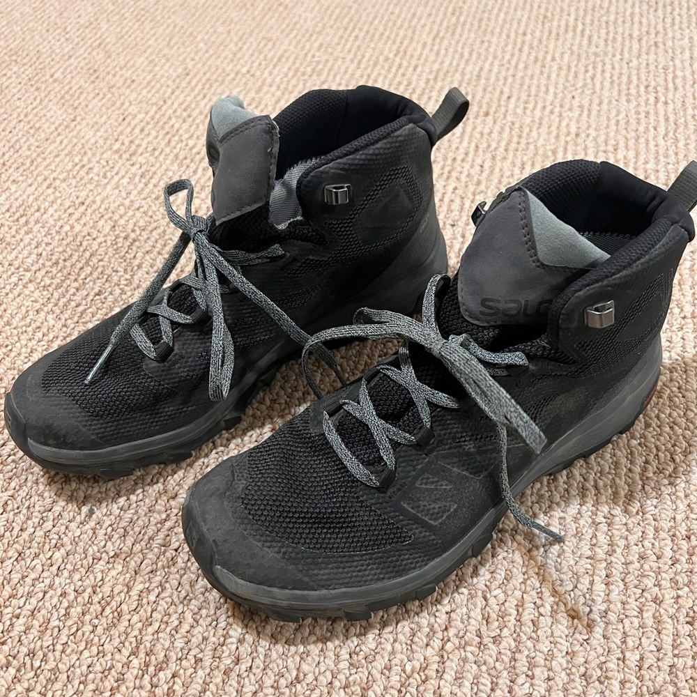 Salomon Outline GTX mid